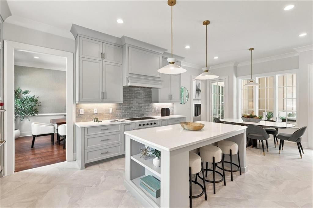 Image 18 of property listing at 5310 Northland Drive NE, Sandy Springs, GA 30342