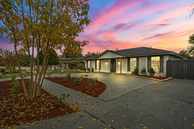 12007 Sharpcrest Street, Houston, TX 77072