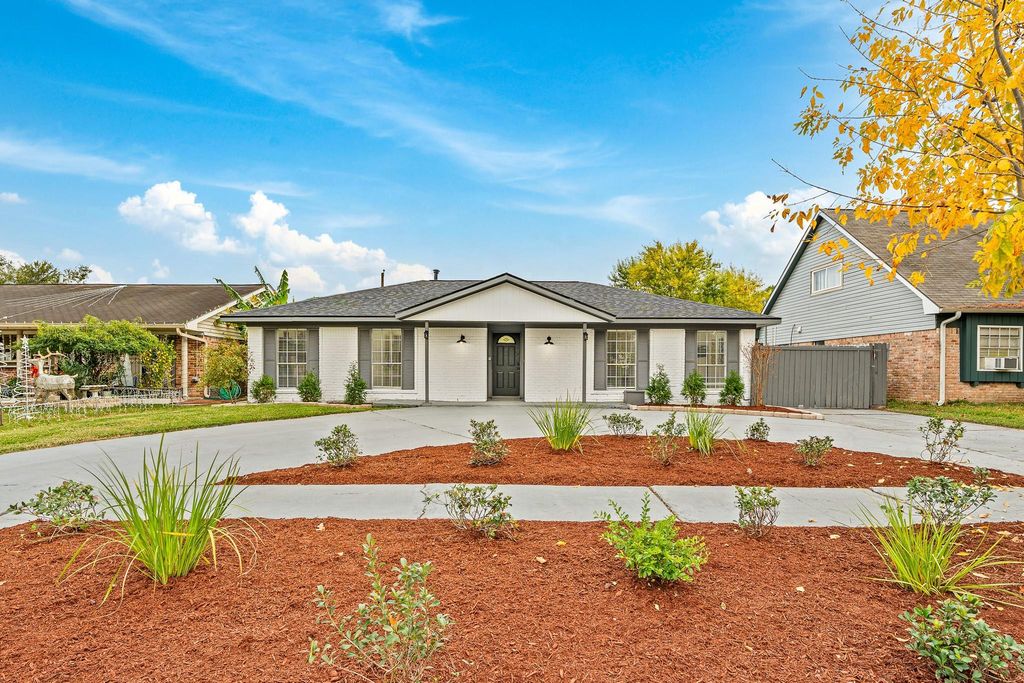 12007 Sharpcrest Street, Houston, TX 77072