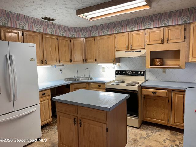 540 Venetian Way, Merritt Island, FL 32953