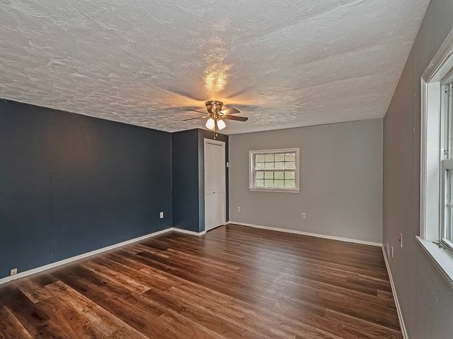 852 Middle Road, Baldwin Twp, PA 15234