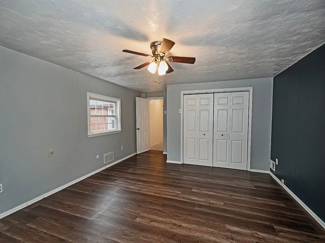 852 Middle Road, Baldwin Twp, PA 15234