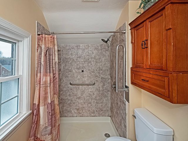 852 Middle Road, Baldwin Twp, PA 15234