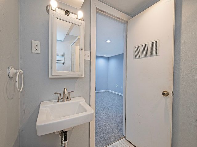 852 Middle Road, Baldwin Twp, PA 15234