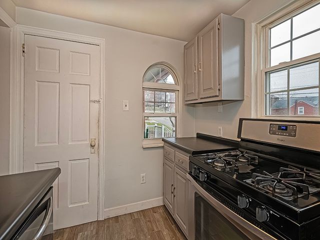 852 Middle Road, Baldwin Twp, PA 15234