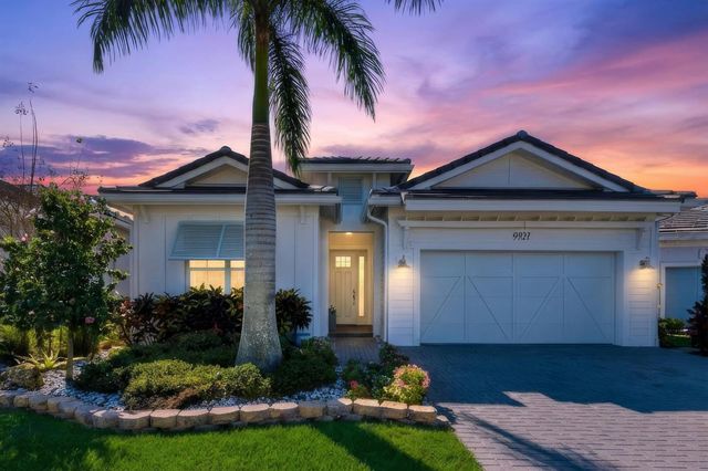 9921 Regency Way, Palm Beach Gardens, FL 33412