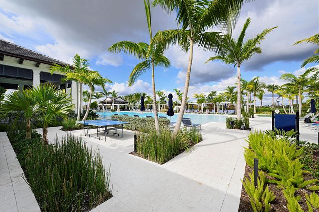 9921 Regency Way, Palm Beach Gardens, FL 33412