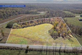 742 Moore Hollow Rd, Indian Mound, TN 37079