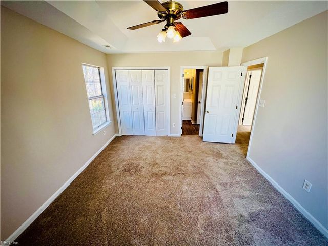 696 Trails LN, Newport News, VA 23608