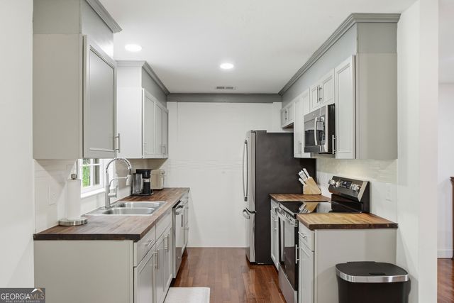 1217 Black Road, Cleveland, GA 30528