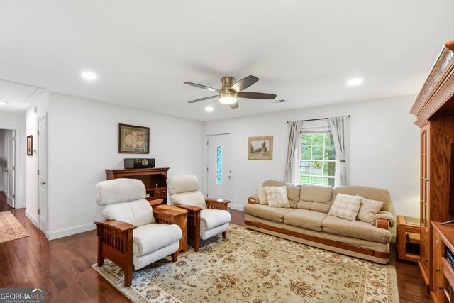 1217 Black Road, Cleveland, GA 30528