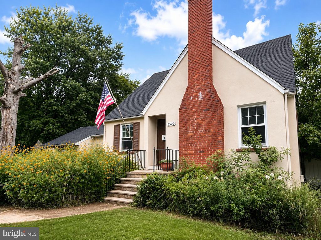 5520 DAWES AVE, Alexandria, VA 22311