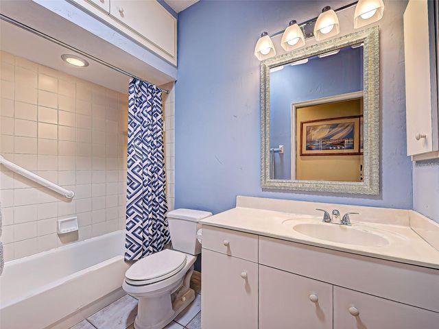 1275 BERKSHIRE CIRCLE, Venice, FL 34292