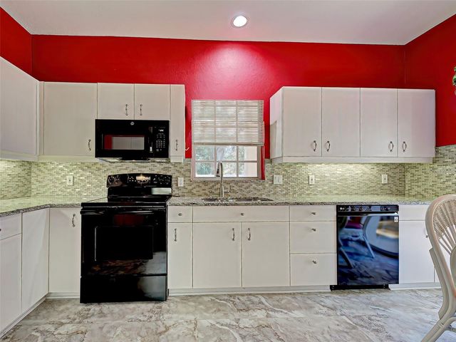 1275 BERKSHIRE CIRCLE, Venice, FL 34292