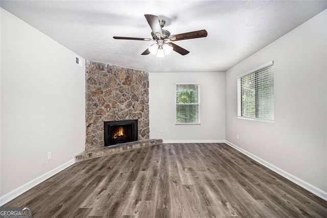 5268 FOX, Stone Mountain, GA 30088