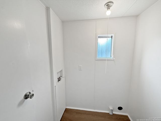 350 Westminister Sq, Canyon Lake, TX 78133