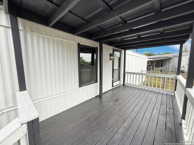 350 Westminister Sq, Canyon Lake, TX 78133