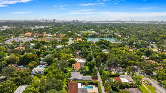 318 NE 105th St, Miami Shores, FL 33138