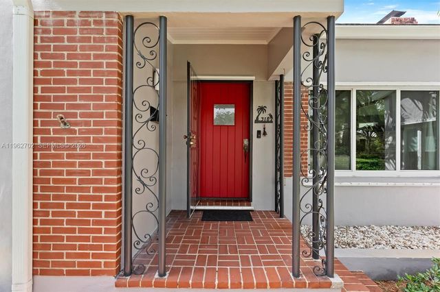 318 NE 105th St, Miami Shores, FL 33138