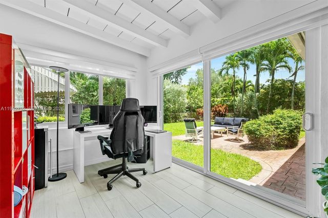 318 NE 105th St, Miami Shores, FL 33138