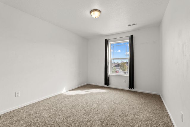 236 S CAMEO Ave, Deer Park, WA 99006