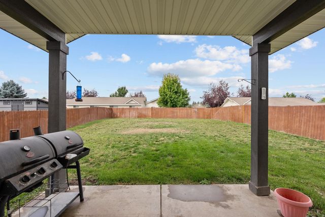 236 S CAMEO Ave, Deer Park, WA 99006