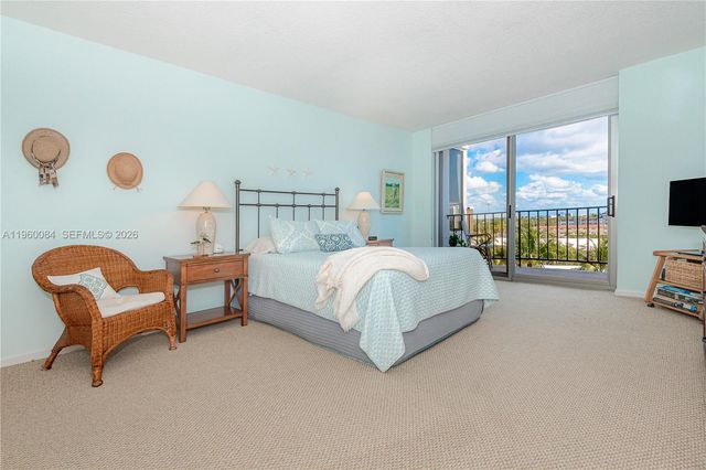 3051 NE 48th St 604, Fort Lauderdale, FL 33308