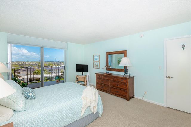 3051 NE 48th St 604, Fort Lauderdale, FL 33308