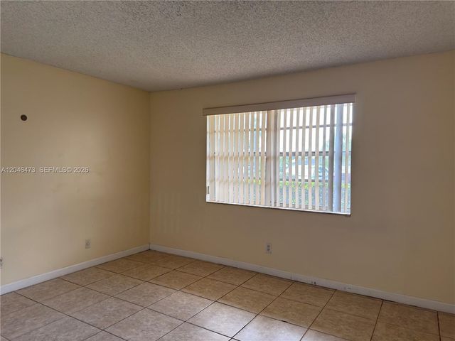 141 SE 3rd Avenue 106, Dania Beach, FL 33004