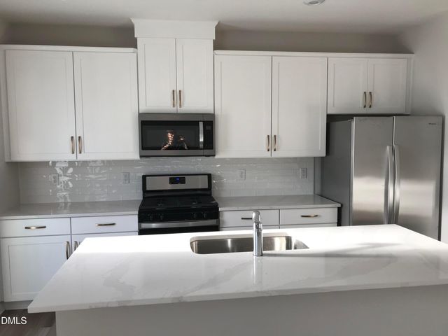 828 Oak Center Drive, Raleigh, NC 27610