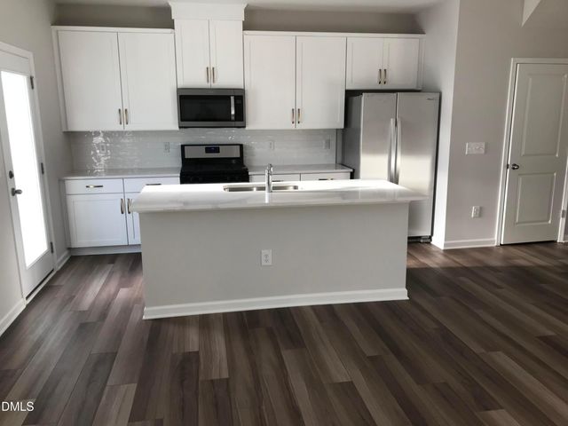 828 Oak Center Drive, Raleigh, NC 27610