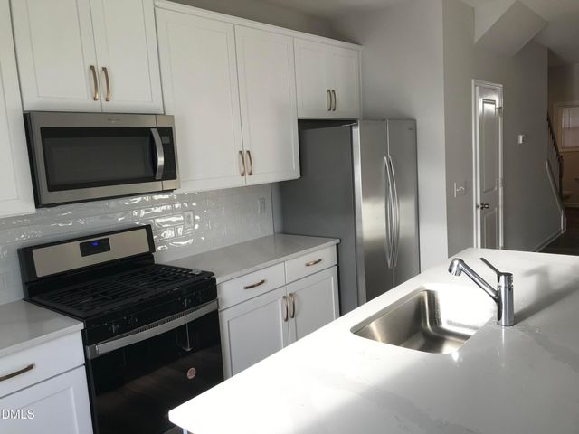 828 Oak Center Drive, Raleigh, NC 27610