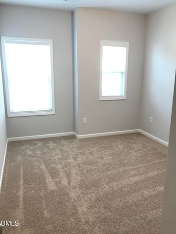 828 Oak Center Drive, Raleigh, NC 27610