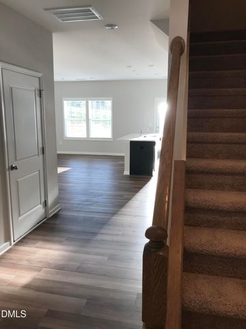 828 Oak Center Drive, Raleigh, NC 27610