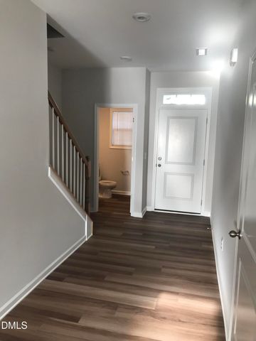 828 Oak Center Drive, Raleigh, NC 27610