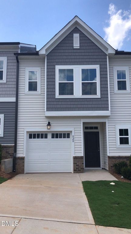 828 Oak Center Drive, Raleigh, NC 27610