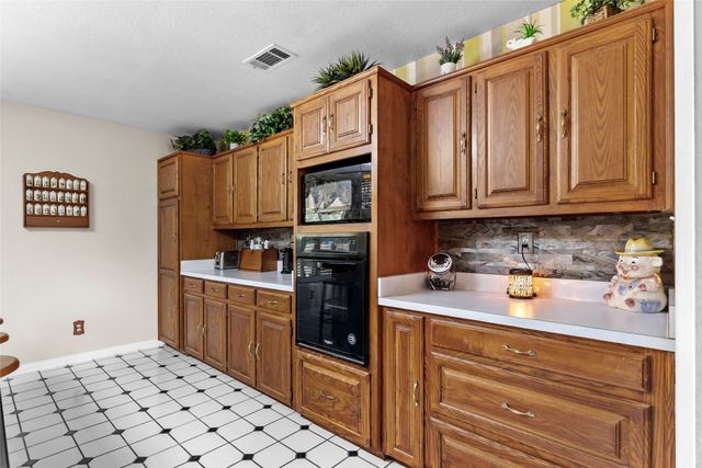 4886 White Rock, Lone Oak, TX 75453