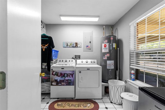 4886 White Rock, Lone Oak, TX 75453