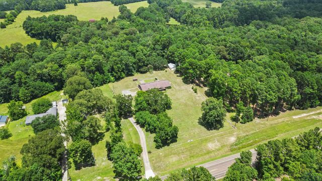 2115 E Pinecrest, Atlanta, TX 75551