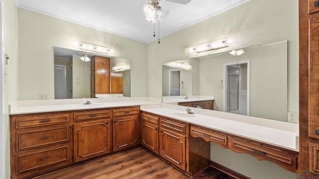 2115 E Pinecrest, Atlanta, TX 75551