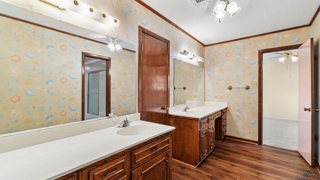 2115 E Pinecrest, Atlanta, TX 75551