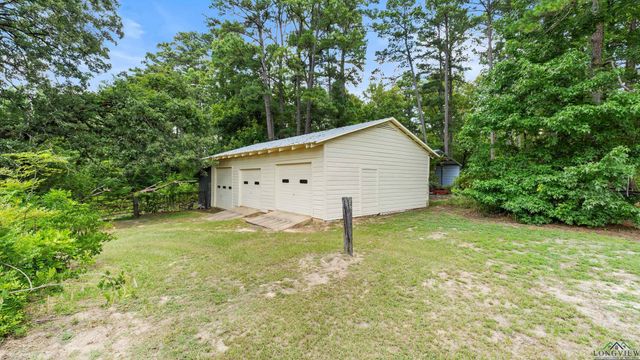 2115 E Pinecrest, Atlanta, TX 75551