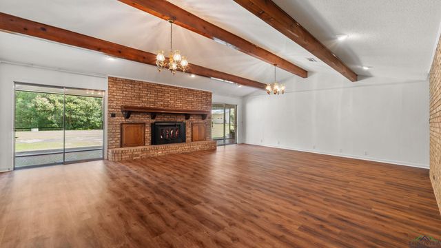 2115 E Pinecrest, Atlanta, TX 75551