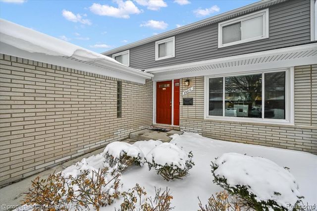 26010 Marlowe Place, Oak Park, MI 48237