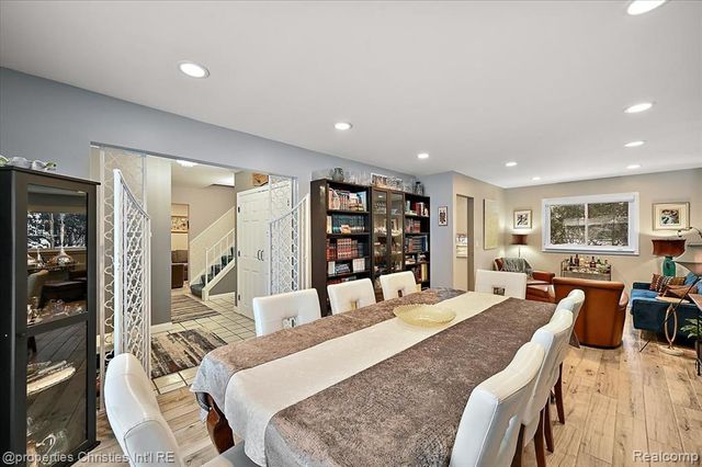 26010 Marlowe Place, Oak Park, MI 48237