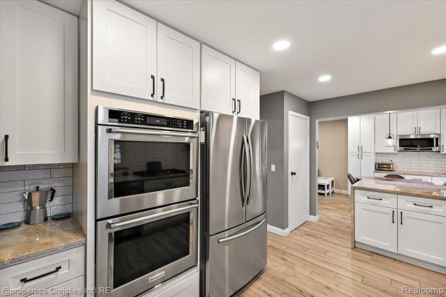 26010 Marlowe Place, Oak Park, MI 48237