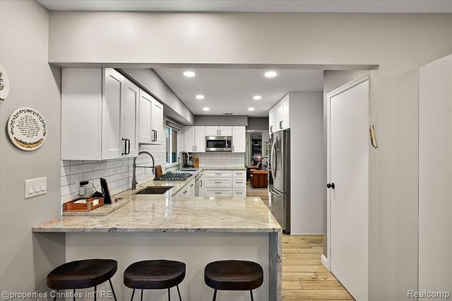 26010 Marlowe Place, Oak Park, MI 48237