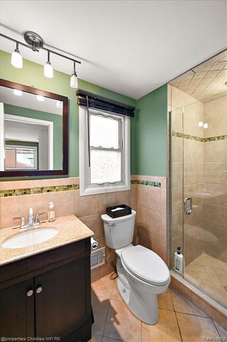 26010 Marlowe Place, Oak Park, MI 48237