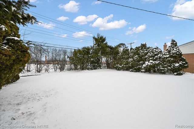 26010 Marlowe Place, Oak Park, MI 48237