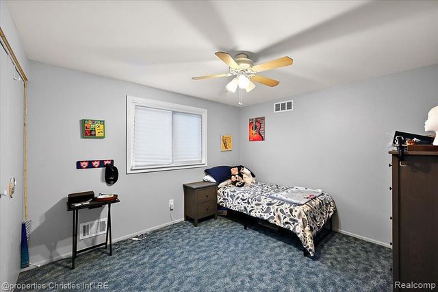 26010 Marlowe Place, Oak Park, MI 48237